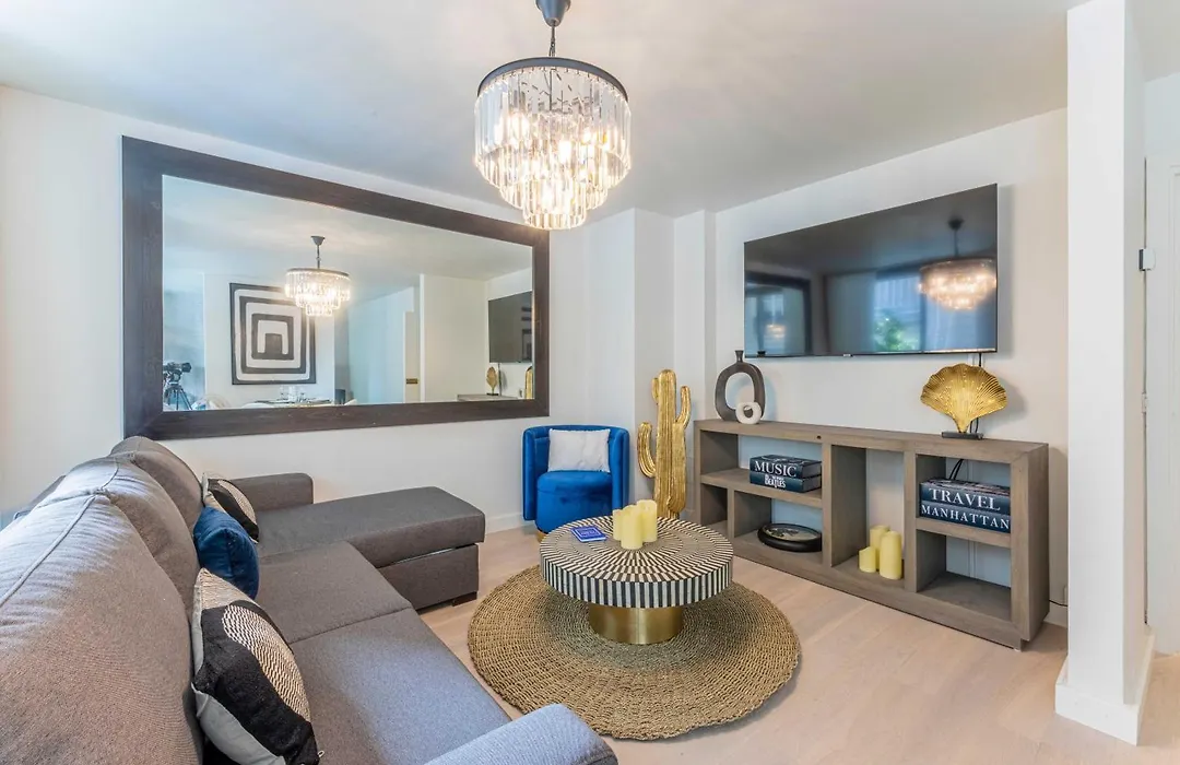 Cosy Apartment Ac Balcony - 1Br-4P - Eiffel Tower-1